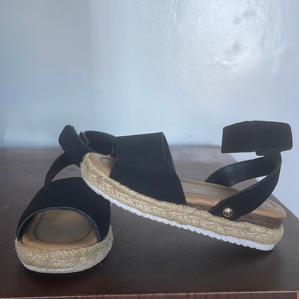 girls platform sandals